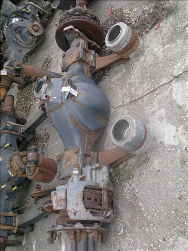 Butuc stanga spate Mercedes Actros an 2003