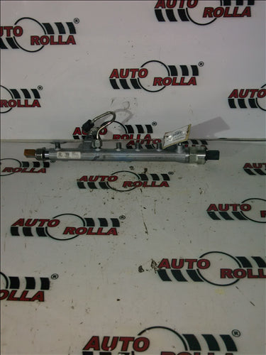 Rampa injectoare Volkswagen Golf 6 1.6 TDI an 2012