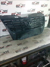 Grila fata Volkswagen Passat B6 an 2006