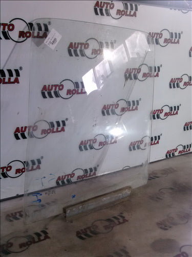 Geam stanga Mercedes Sprinter 2.7 D an 2005