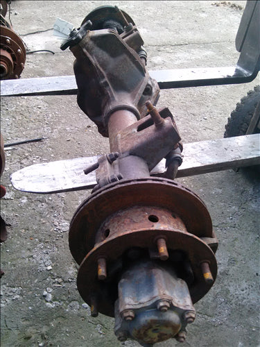 Butuc stanga spate (cu abs) (PD) Mercedes Sprinter an 2005