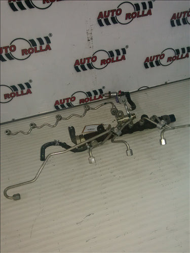 Rampa injectoare Toyota Rav 4 2.2D an 2015