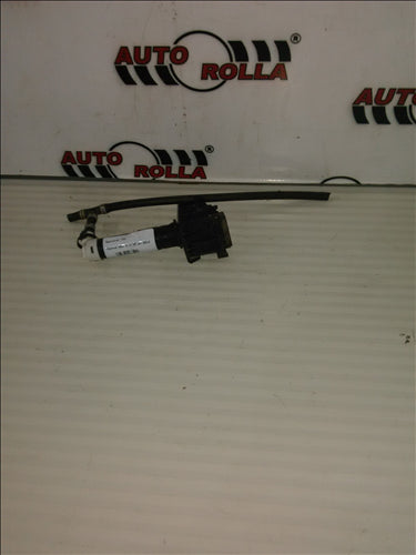 Spalator far Toyota Rav 4 2.2D an 2015