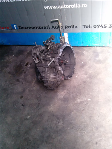 Cutie viteze Mini Cooper Clubman 1.6D an 2008