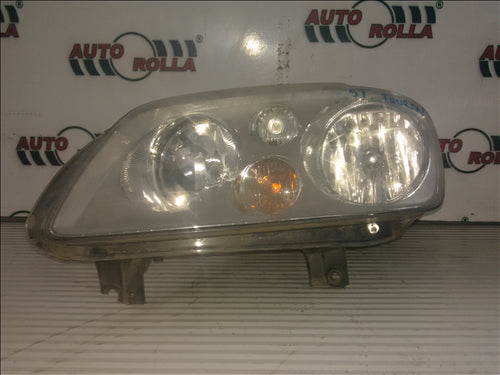 Far stanga Volkswagen Touran