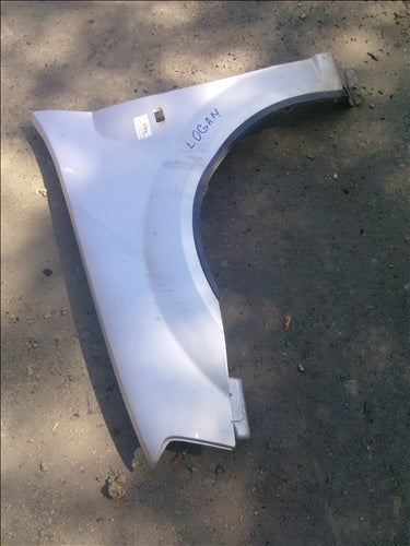Aripa stanga fata Dacia Logan MCV 1.5 dci, an 2008