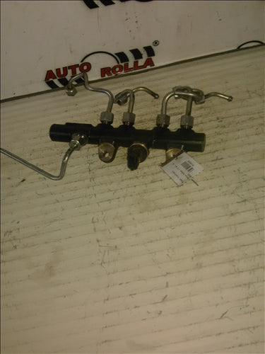 Rampa injectoare Dacia Dokker 1.5 dci, an 2015