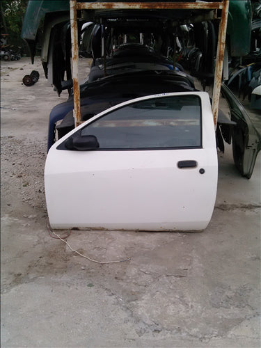 Usa stanga fata Ford Ka, 1.3S, an 2002
