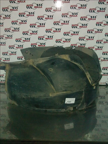 Carenaj roata stanga fata Dacia Logan 1.4S an 2006