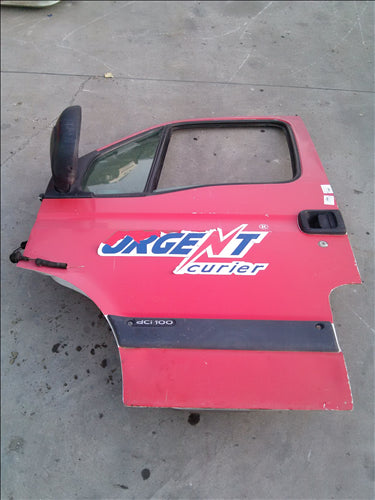 Oglinda stanga fata Renault Master 2.5D, an 2009