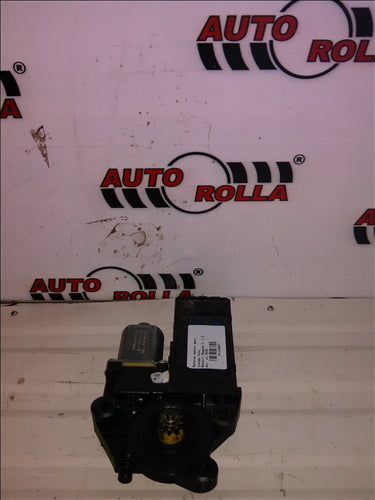 Motoras macara geam stanga fata Renault Megane 3, 1.5 dci, an 2010