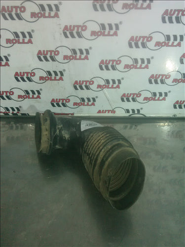 Furtun aer Volkswagen Crafter 2.5 tdi, an 2008