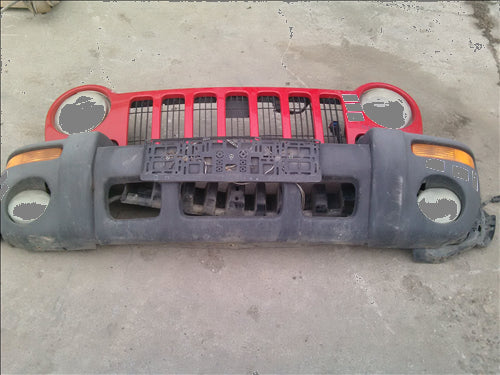 Bara fata Jeep Cherokee 2.8D, an 2004