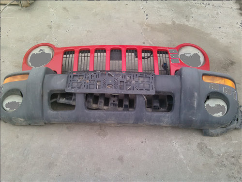 Proiector ceata dreapta Jeep Cherokee 2.8D, an 2004