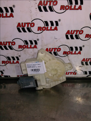 Motoras macara geam stanga spate Skoda Rapid an 2018