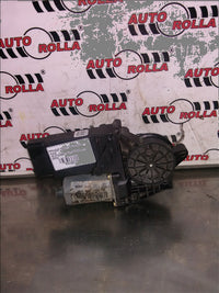 Motoras macara dreapta fata Volkswagen Passat B5, an 2002