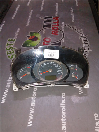 ceas bord Hyundai Tucson, 2.7S, an 2004