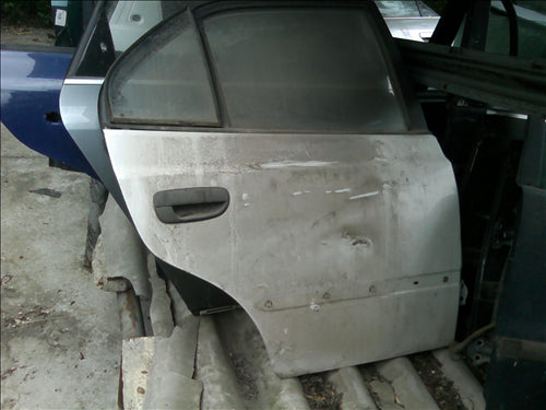 usa dreapta spate completa Hyundai Accent an 2005