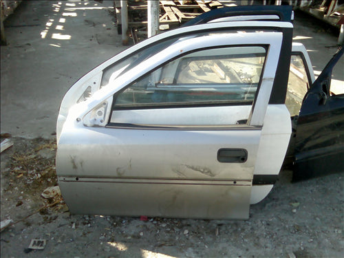 usa stanga fata goala Vectra B