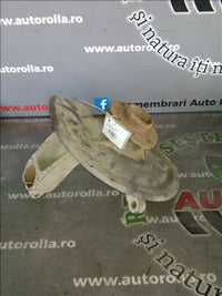 fuzeta dreapta fata Renault Megane Sedan