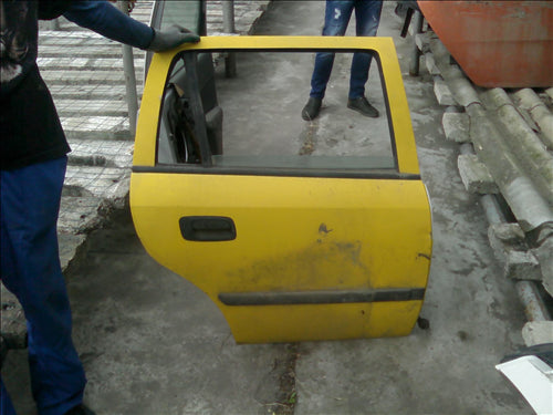 usa dreapta spate completa break Opel Astra G break