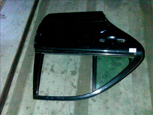 usa dreapta spate si coltar Mercedes Eclass 2.2CDI an 2001