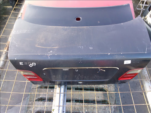 capota spate Mercedes Eclass 2.2CDI an 2001
