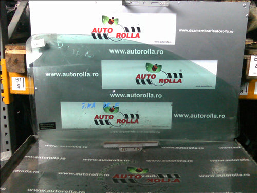 geam usa dreapta fata Ford KA 1.3S an 2001