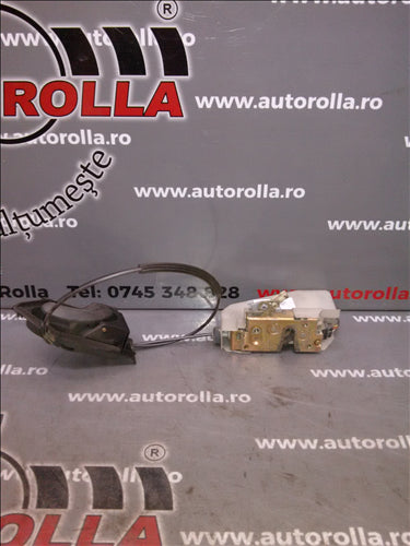 clemaliera usa dreapta fata Ford KA 1.3S an 2001