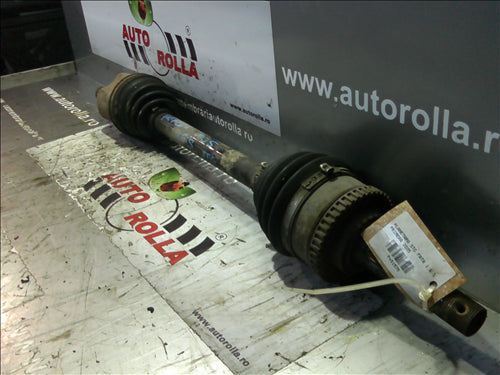 planetara stanga fata Nissan Primera 1.6S an 2005