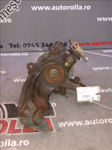 fuzeta stanga fata Volkswagen Golf 4