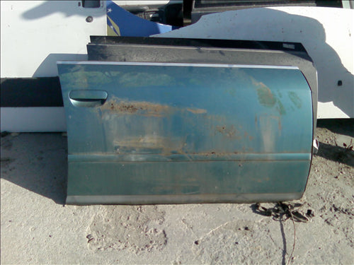 usa dreapta fata goala Audi A4 an 1997