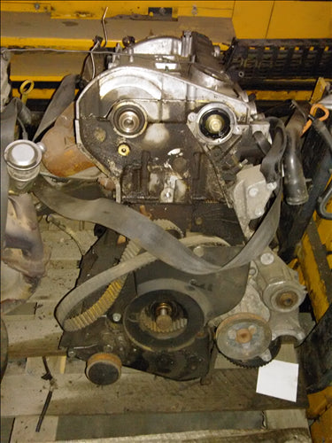 suport motor stanga Volkswagen Passat B5 1.8S 20V an 1998