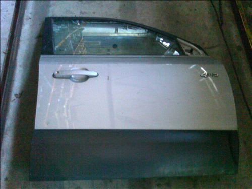 usa dreapta fata completa Hyundai Tucson 2.0CRDI an 2006