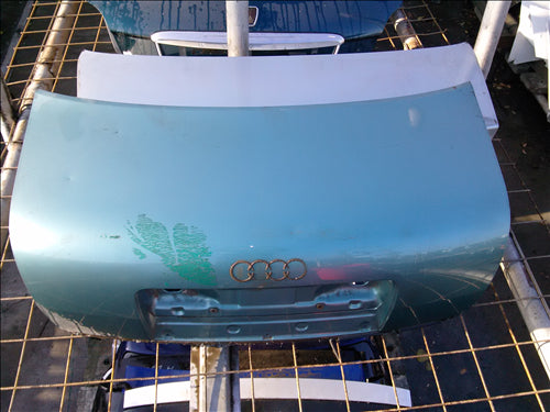 capota spate Audi A6 an 2001