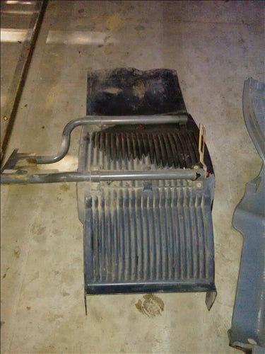 suport aparatoare noroi stanga fata Volvo FH12