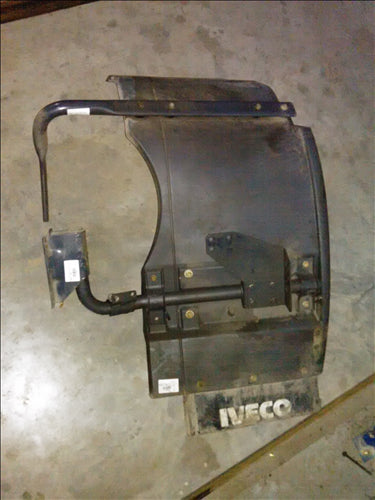 suport inferior aripa noroi dreapta fata Iveco Stralis an 2007