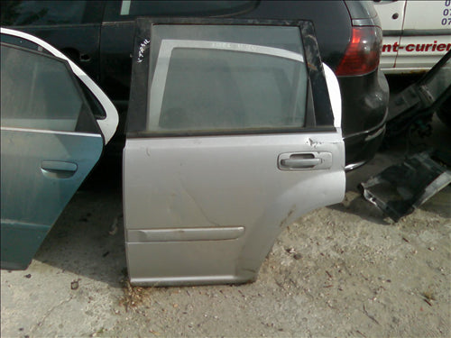 usa stanga spate completa Nissan X-trail