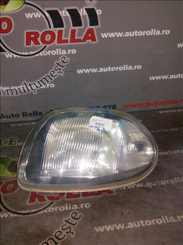 far stanga Renault Clio 2 an 2001