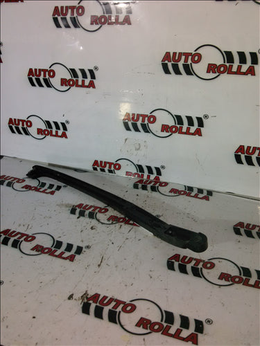 brat stergator parbriz Volkswagen Touareg an 2005