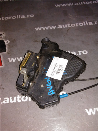 cremaliera dreapta fata Toyota Avensis an 2004