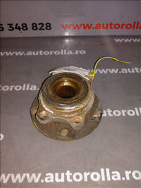 butuc roata dreapta fata Audi A4, an 2006, 2.0D