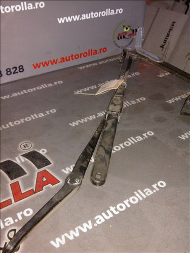 brate stergatoare Ford Focus 2 an 2007