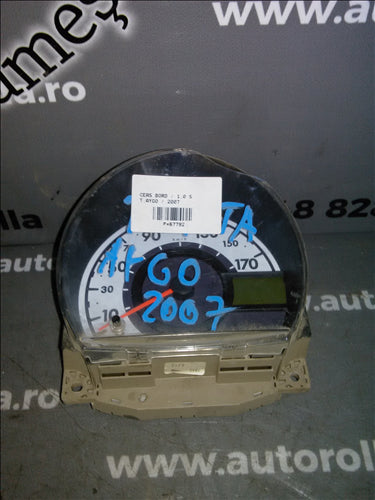 ceas bord Toyota Aygo, 1.0S ,an 2007