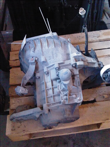 cutie viteze Ford Mondeo 1.8S an 1995