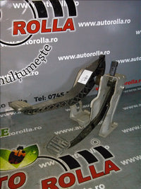 ansamblu pedalier Dacia Logan an 2008