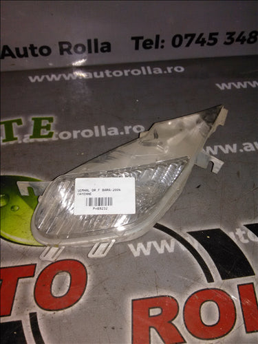 semnal dreapta fata bara Porsche Cayenne an 2006