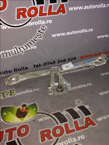 macara mecanica stanga spate hatchback Renault Clio 3, an 2007