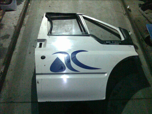 usa dreapta fata fara coltar Ford Transit 2.4TD an 2004