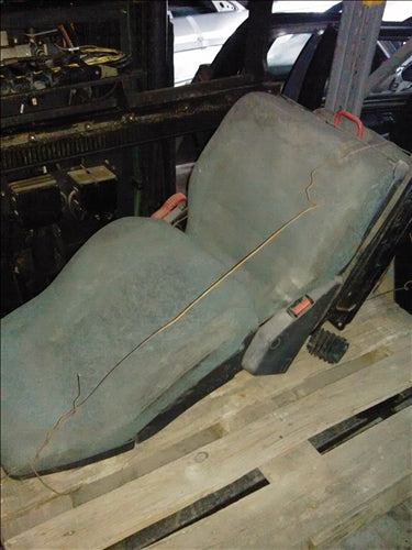 scaun stanga pe aer Volvo FH12, an 2001